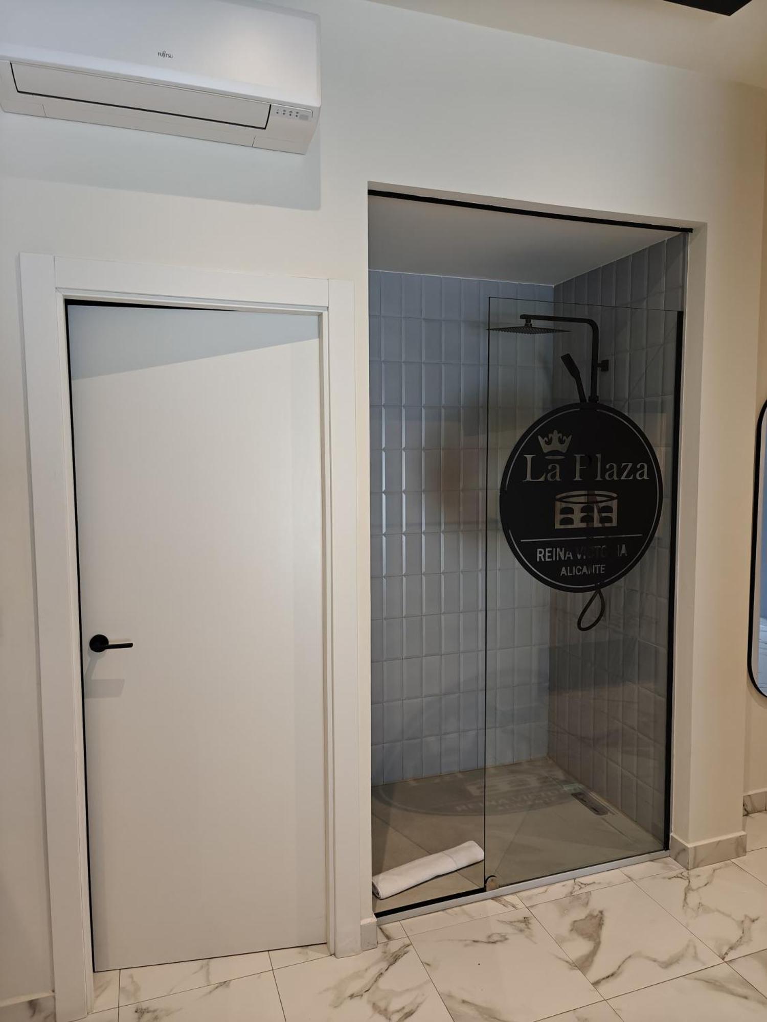 Reina Victoria La Plaza Apartment Alicante Ngoại thất bức ảnh